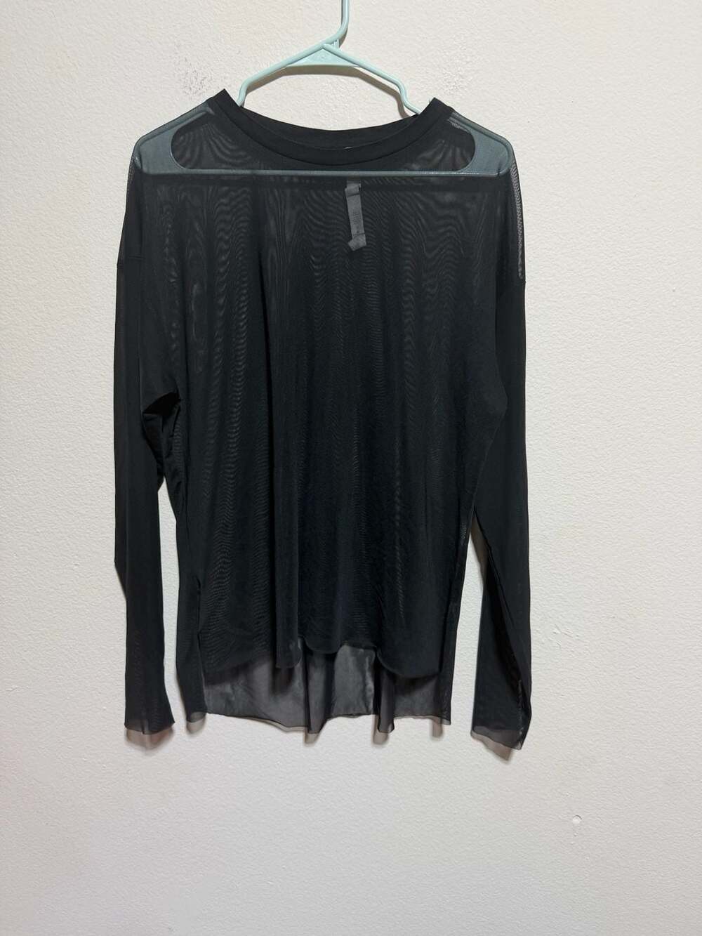 Lululemon Women's Sheer Mesh Long Sleeve Crewneck Top, Black, Size 10